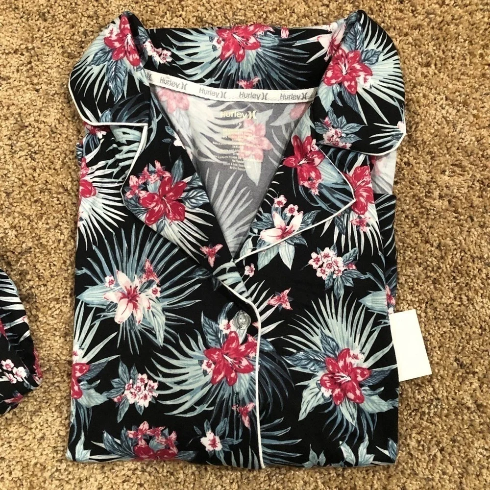 Hurley / NWT/ Sleep Long Sleeve Notch Collar Pajama Set / Tropical Oasis / LG - Picture 2 of 11